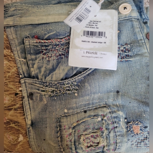 Magnolia Pearl Hommage Denims - Picture 9 of 9
